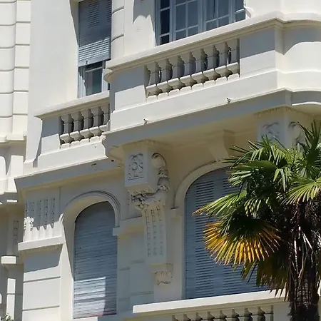 Palais Bellevue *