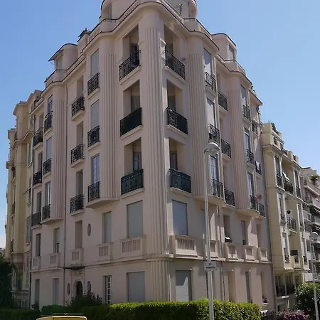Palais Bellevue Апартаменты Ницца